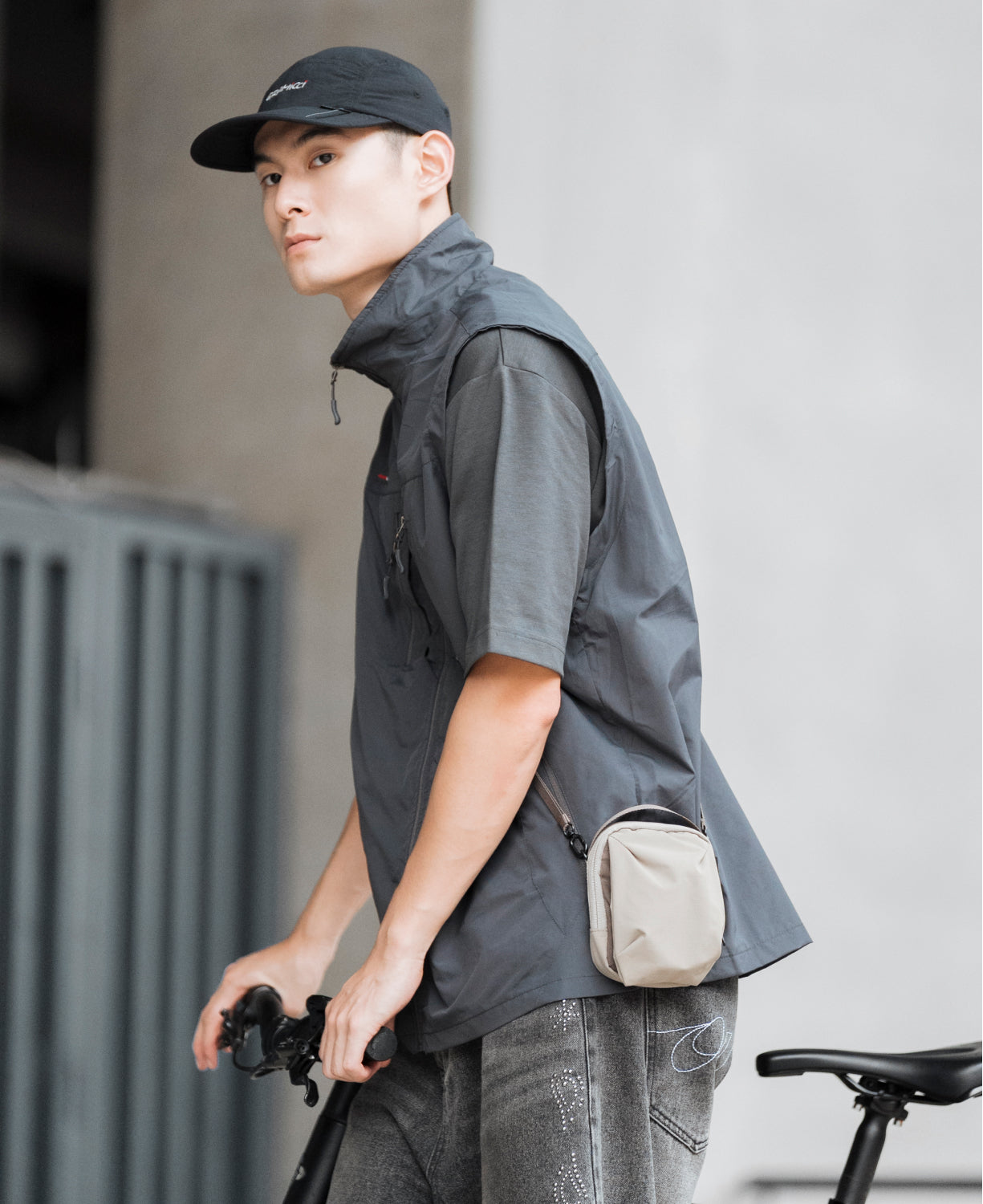 Essential 0.5L 隨行小包 大地棕