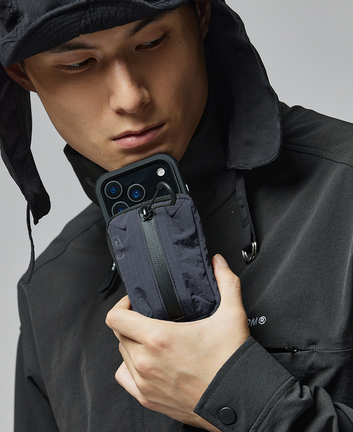 磁吸隨行小包 迷霧灰