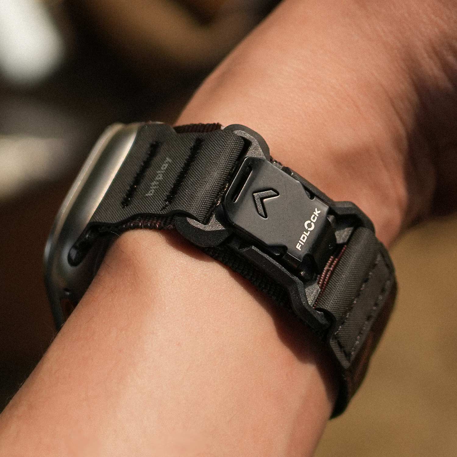 [預購] Fidlock®瞬扣錶帶-適用於 Apple Watch Ultra / 45 / 44mm 夜黑色