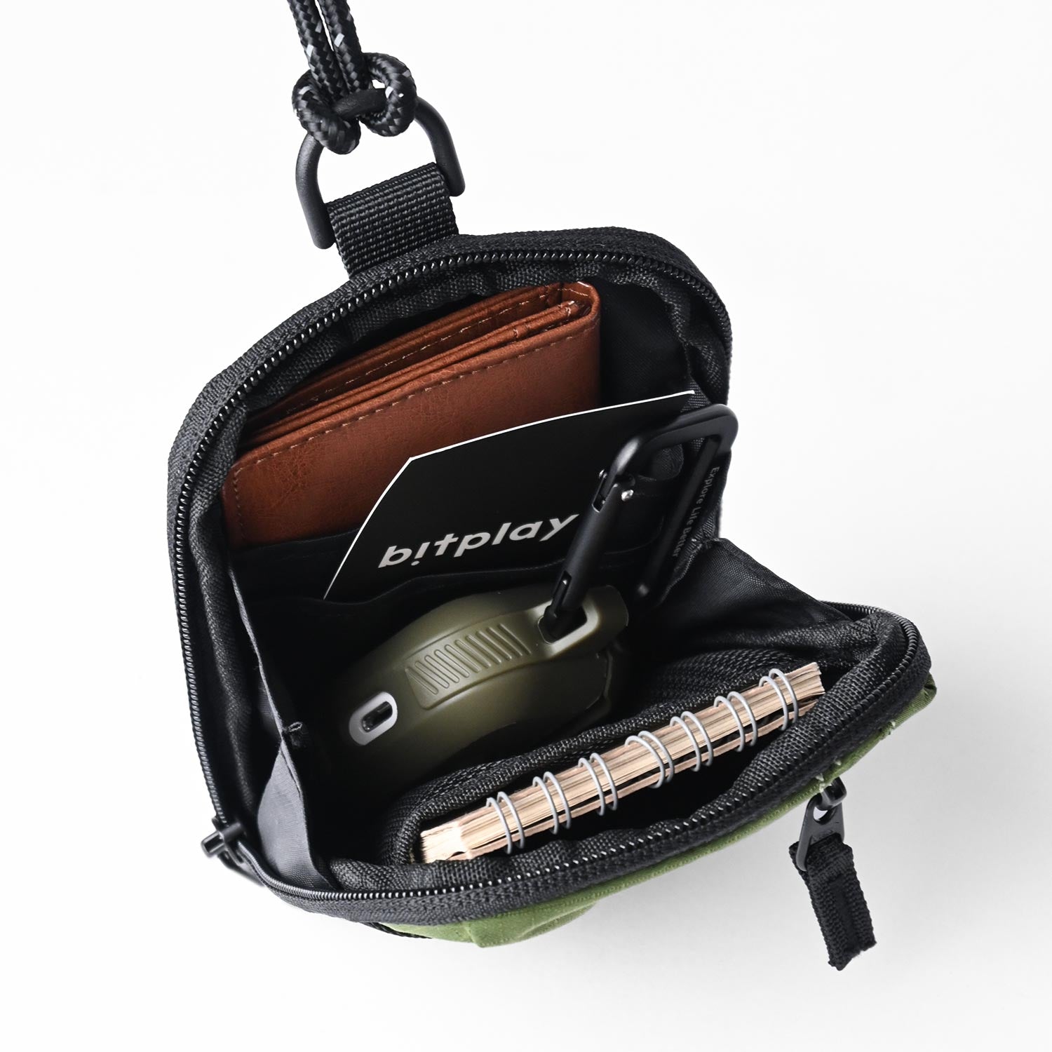 Essential Pouch 機能小包 軍綠（附頸掛繩）
